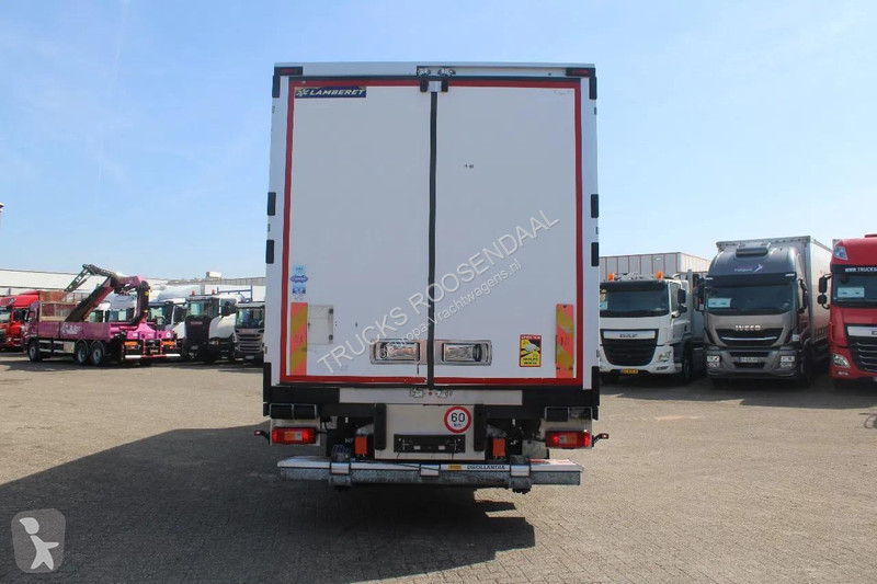 شاحنة Volvo 280 + CARRIER + ATP/FRC + LIFT...