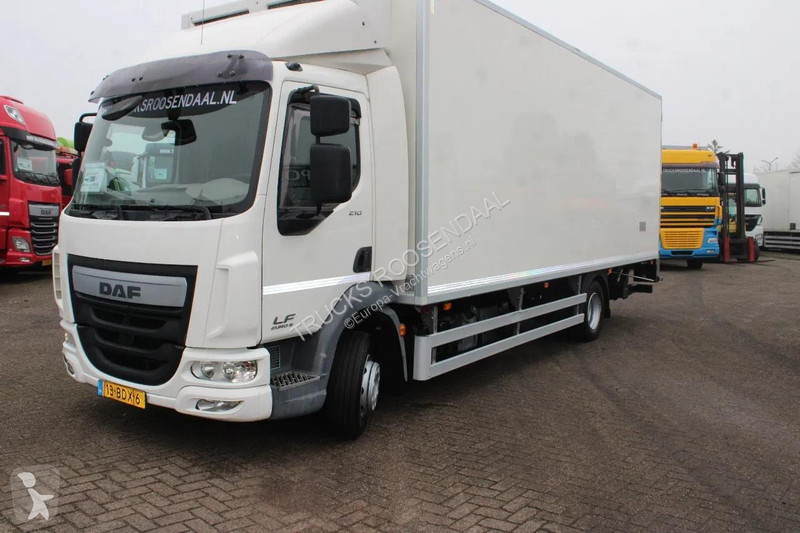 شاحنة DAF 210 + EURO 6 + LIFT