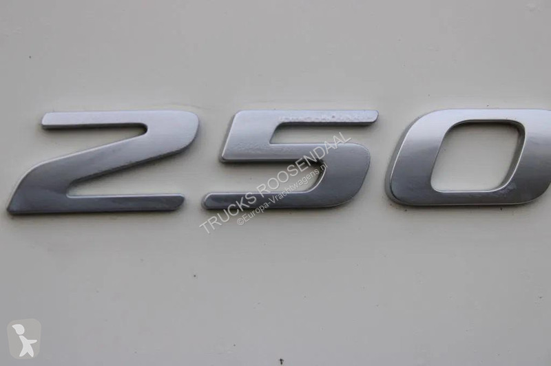 شاحنة DAF 250 + CARRIER XARIOS 500 + 16T EURO 6...
