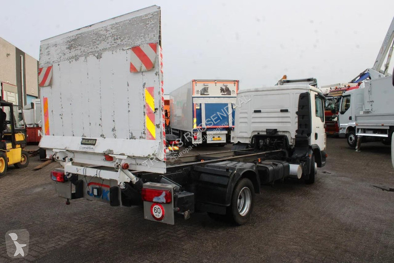 شاحنة MAN 8.180 + Euro 5 + Dhollandia LIFT