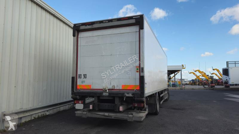شاحنة Renault  D WIDE 280 DXI