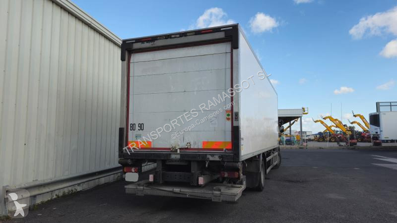 شاحنة Renault  D WIDE 280 DXI