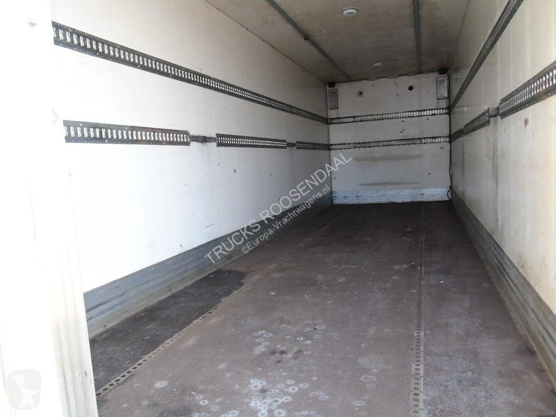 شاحنة MAN 12.250 + euro 6 + lift + iso box