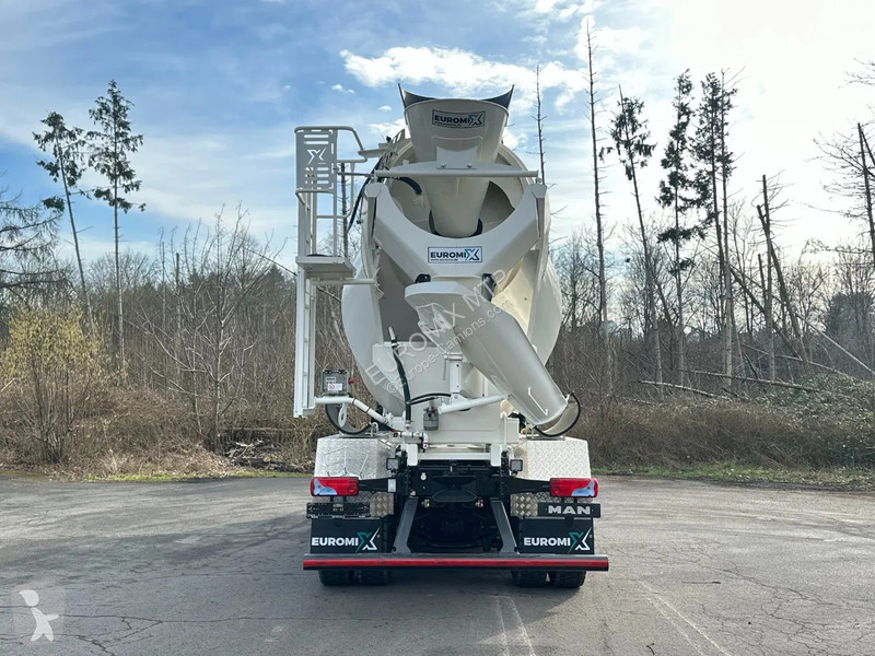 شاحنة MAN TGS MAN TGS 8x4 /Euro6e Euromix EM 12 R