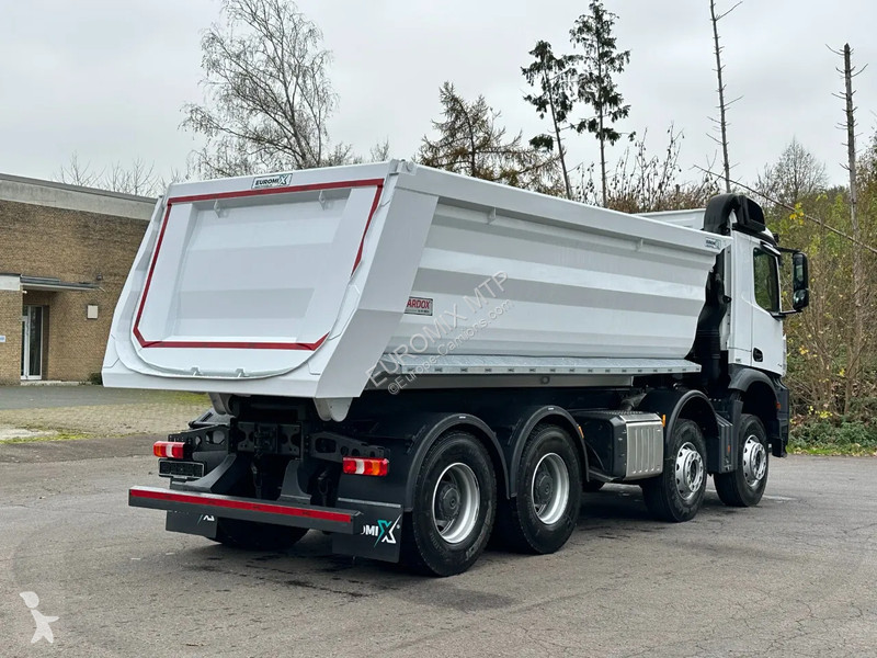 شاحنة Mercedes 4145 Mercedes-Benz  5 4145 8X4...