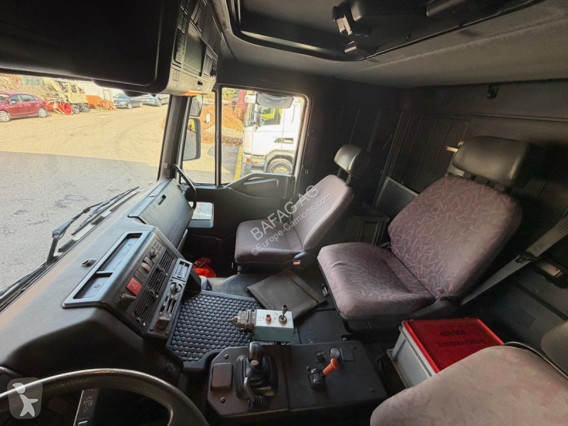 شاحنة Iveco 190e35w cursor 4x4