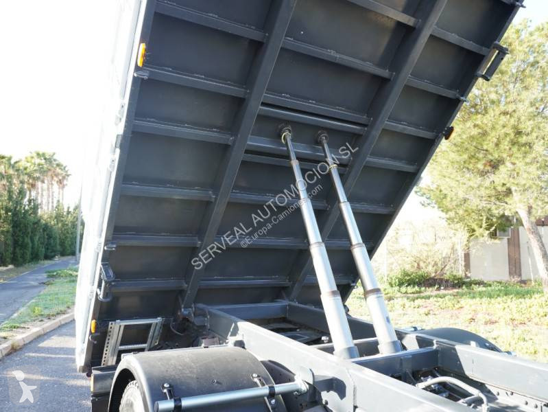 شاحنة Iveco