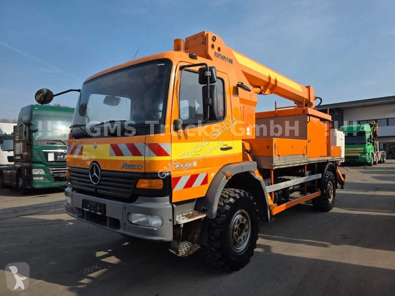 شاحنة Mercedes 1318 /4X4 ALLRAD/Isolatin/23m...