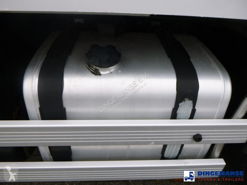 شاحنة Renault 270 dxi 4x2 fuel tank 13.3 m3 / 4...