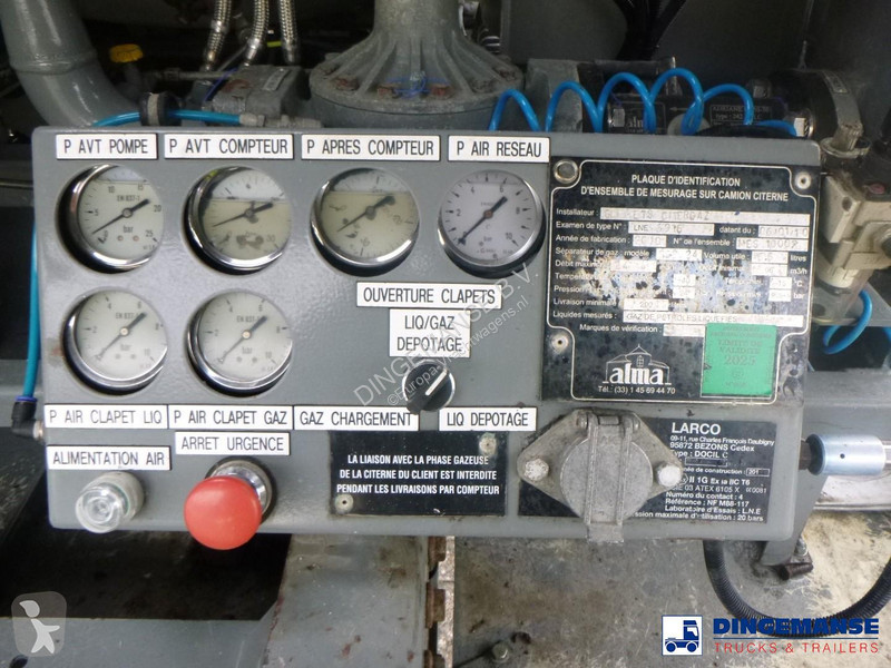 شاحنة Renault 270.19 dxi 4x2 gas tank 19.6 m3