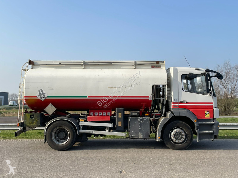 شاحنة Mercedes 1829 13.500L Fuel Truck
