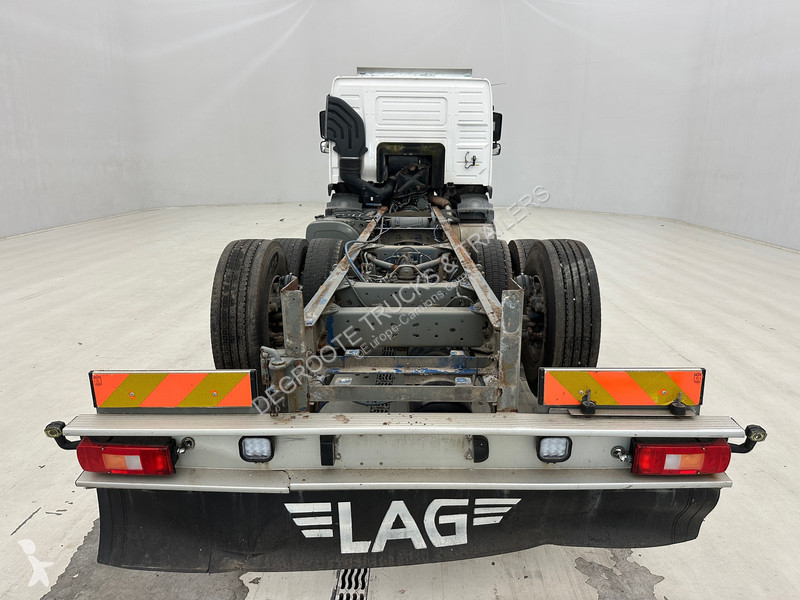 شاحنة Volvo 300 - 6x2