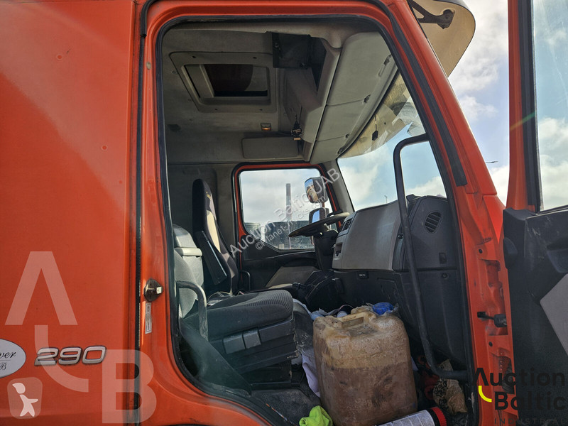 Camion Volvo FL 4X2