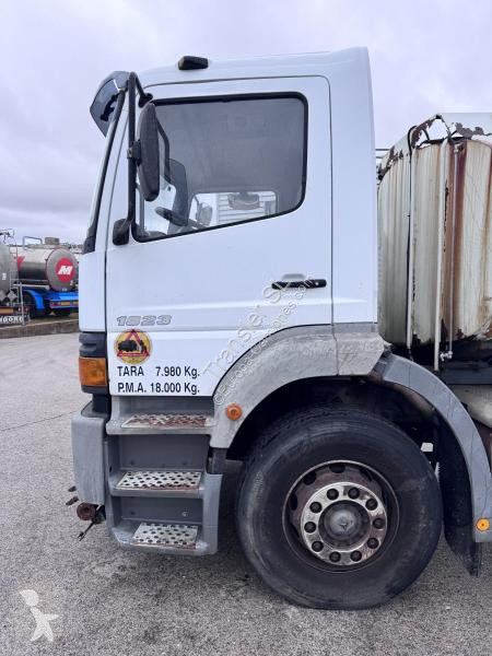 Mercedes 1823 truck
