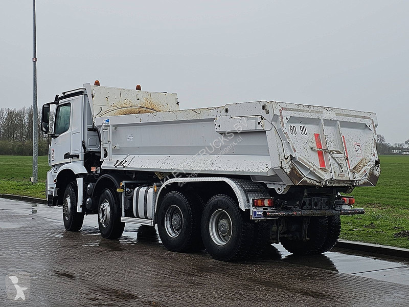 شاحنة Mercedes AROCS 3251
