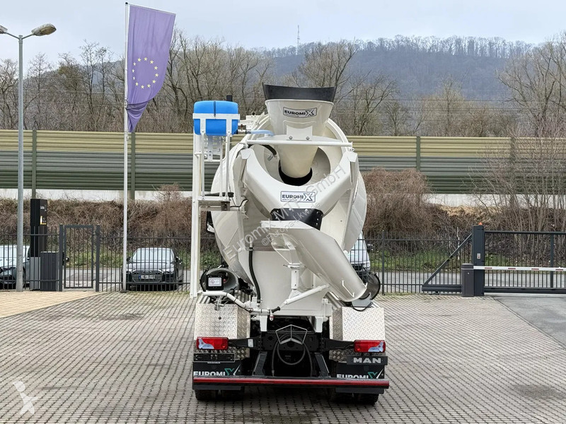 شاحنة MAN TGS TGS 8x4 / Euromix MTP EM 10 L