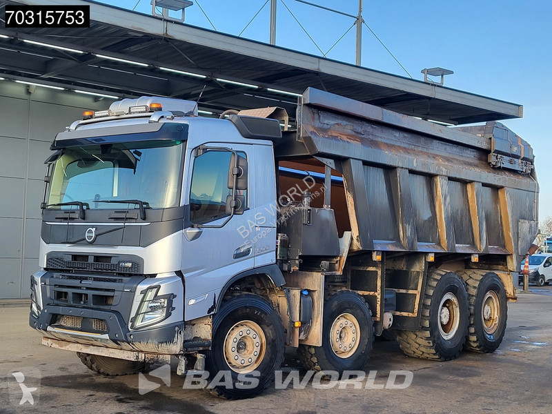 شاحنة Volvo 500  8X4 27m3 AJK Pusher 45Tons...