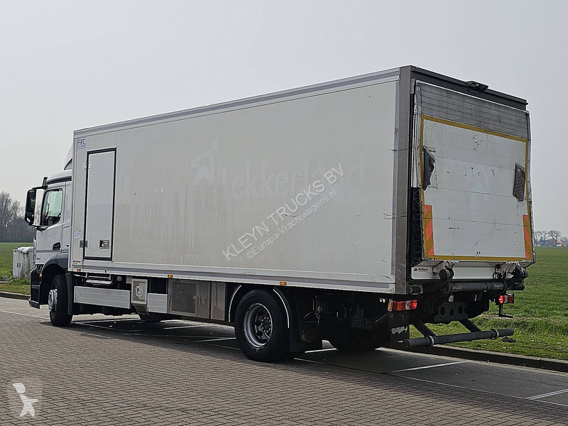 شاحنة Mercedes ANTOS 1835 FRIGO TAILLIFT