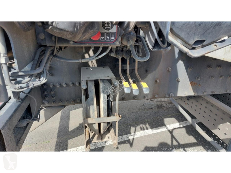 شاحنة Iveco XWAY 8x4 Plateau Grue AD 340X46 Z OFF