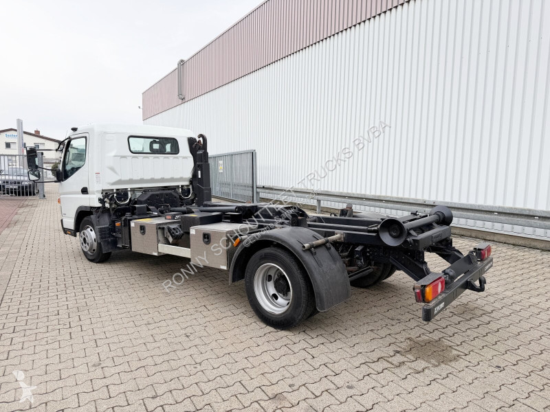 شاحنة Mitsubishi Canter Fuso 7C18 4x2 Canter...