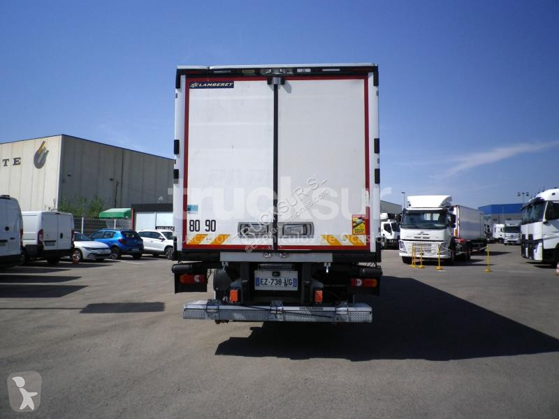 شاحنة Renault ejes 6x2*4 D320