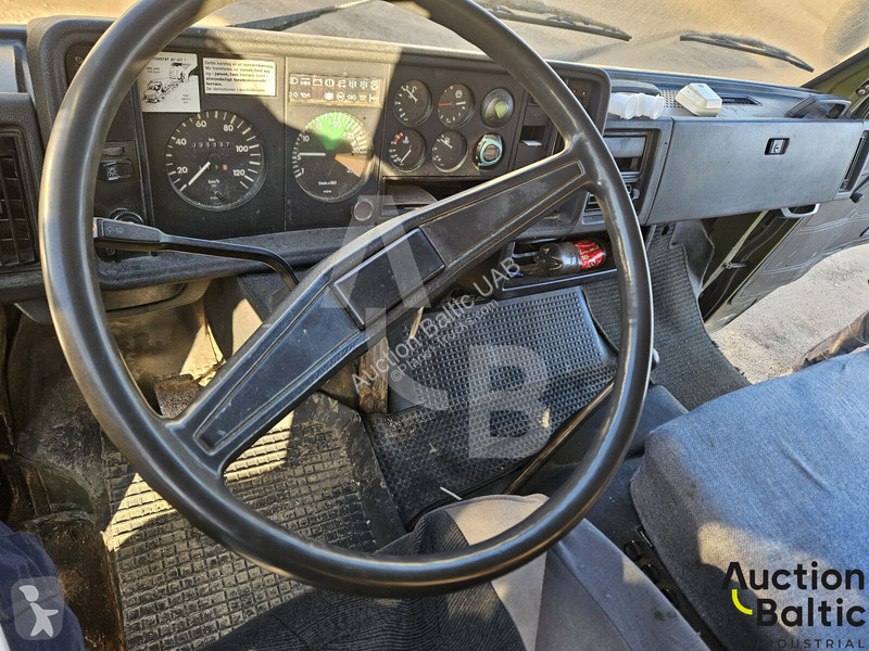 Kamión Volkswagen VW-MAN 8.136