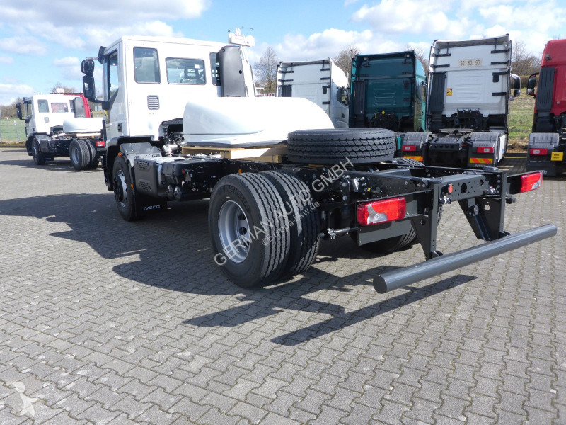 شاحنة Iveco 180E32K Radstand.3.690mm MY 26