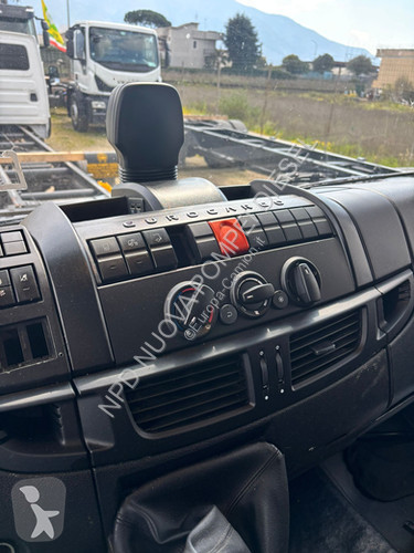 شاحنة Iveco Iveco 120EL22
