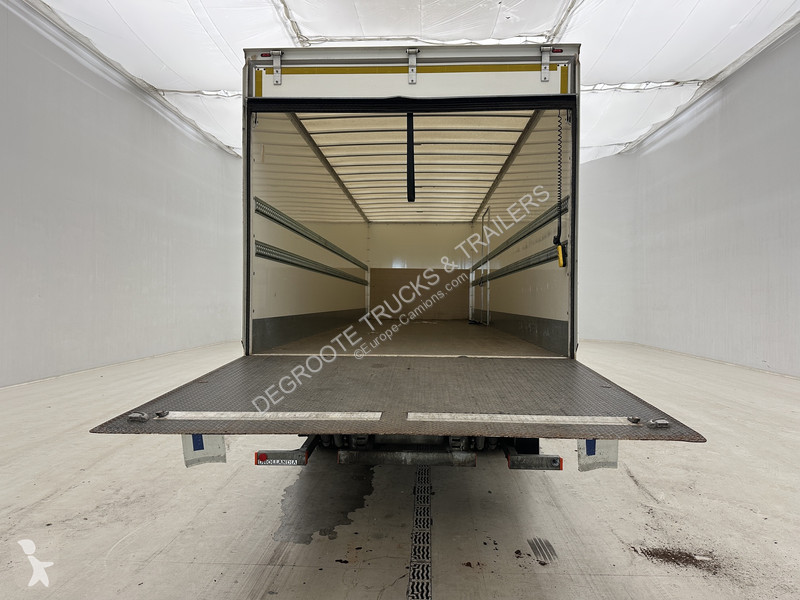 شاحنة MAN TGM 18.290