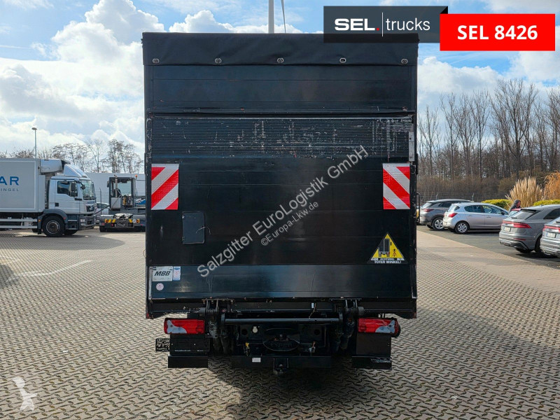 شاحنة MAN 8.180 4X2 BL / Ladebordwand