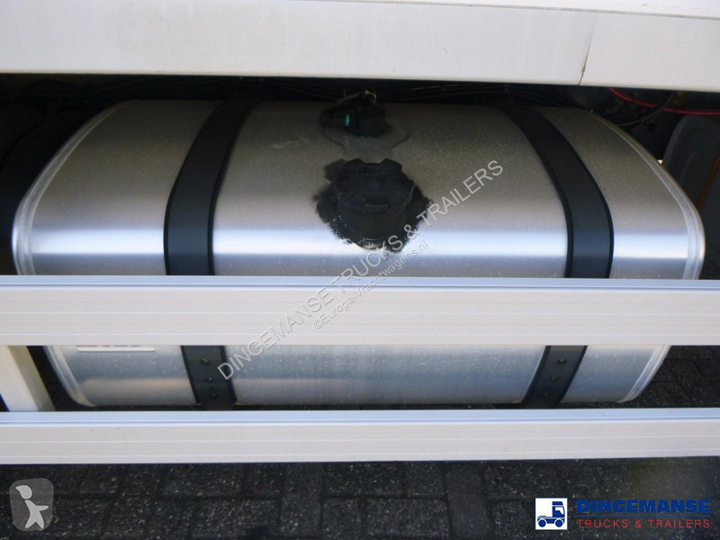 شاحنة DAF 250 FA 4X2 Carrier Supra 750 frigo