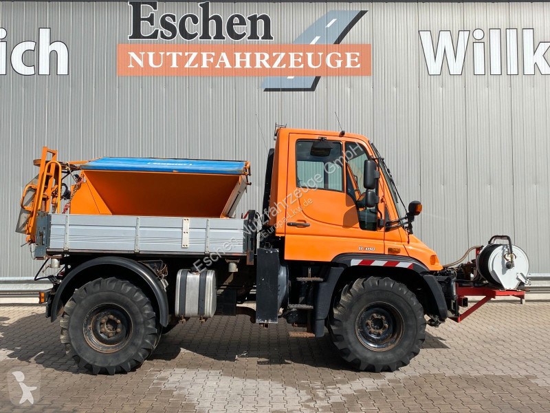 شاحنة Unimog 405/10 4x4...