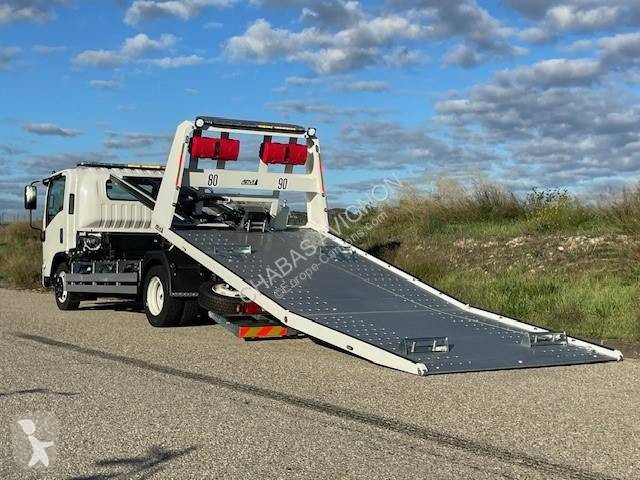 شاحنة Isuzu