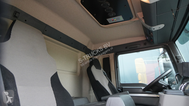 شاحنة MAN 49.500 10X8 Tipper 219.400km