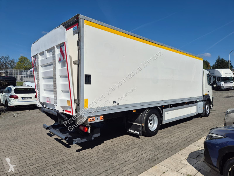 Камион Volvo FM 340 / CARRIER I350 / LIFT ZEPRO