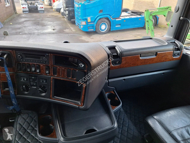 شاحنة Scania 560 560