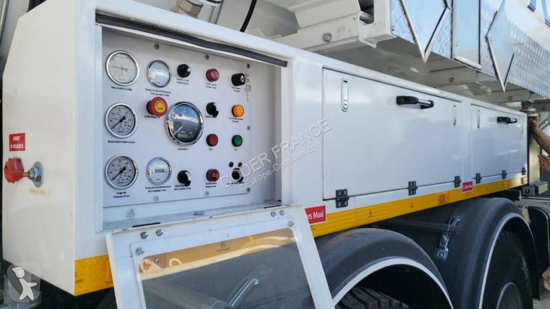 شاحنة Iveco