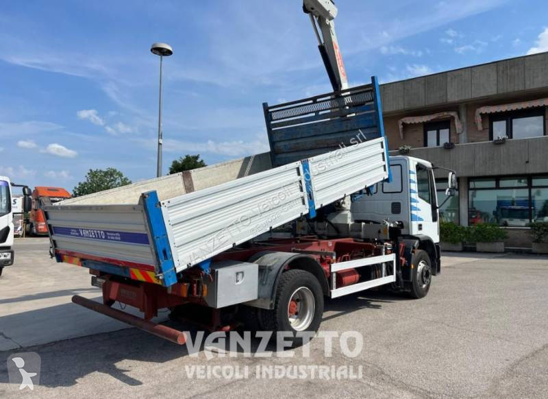 شاحنة Iveco