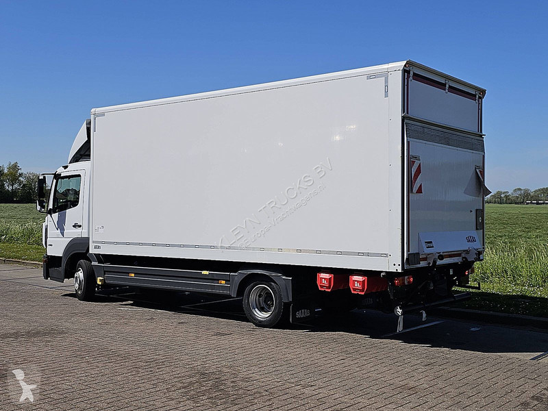 Camion Mercedes ATEGO 818 AIRCO LIFT 3 SEATS