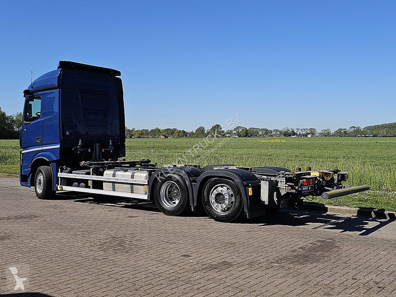 شاحنة Mercedes ACTROS 2553 OIL RETARDER 6X2*4