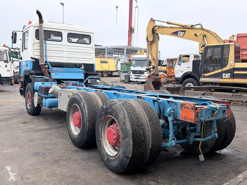 شاحنة MAN 26 .332 Chassis Cabine 6x4 Manual...
