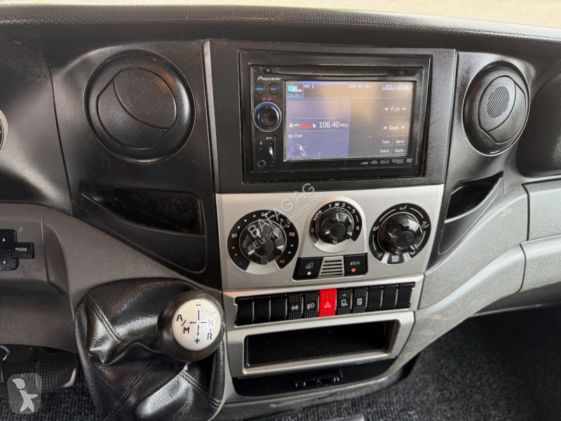 شاحنة Iveco 35c17 daily