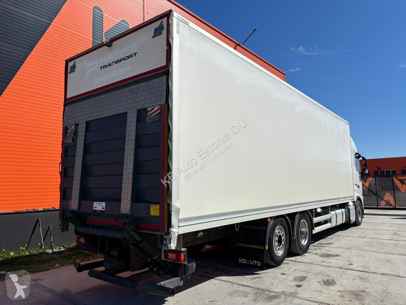 شاحنة Volvo 500 6x2 ThermoKing T-1200R / box...