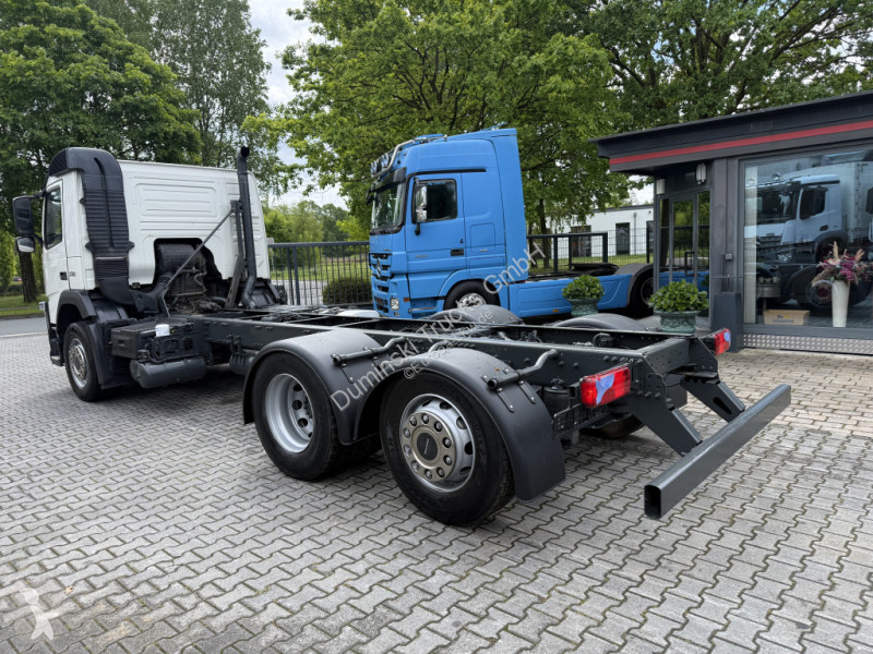 شاحنة Volvo FM 330 6X2*4