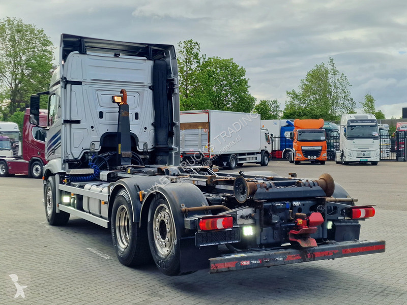 Camion Mercedes 2558 6x2 - AJK Hooklift 20T -...