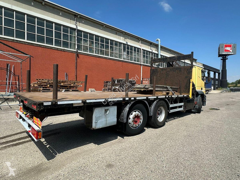 شاحنة Iveco EUROTECH 260E42