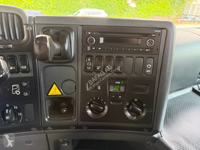 شاحنة Scania g450cb. 8x4
