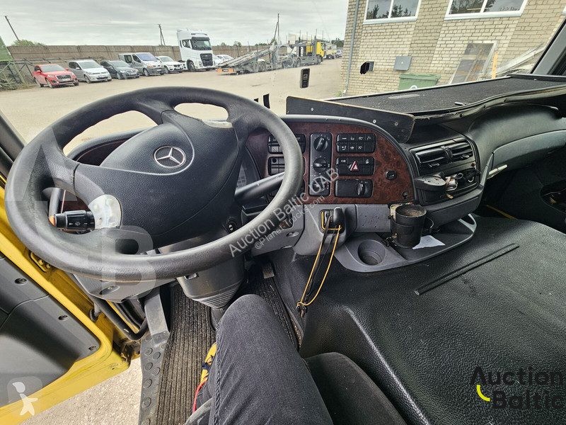 Camion Mercedes 930.05