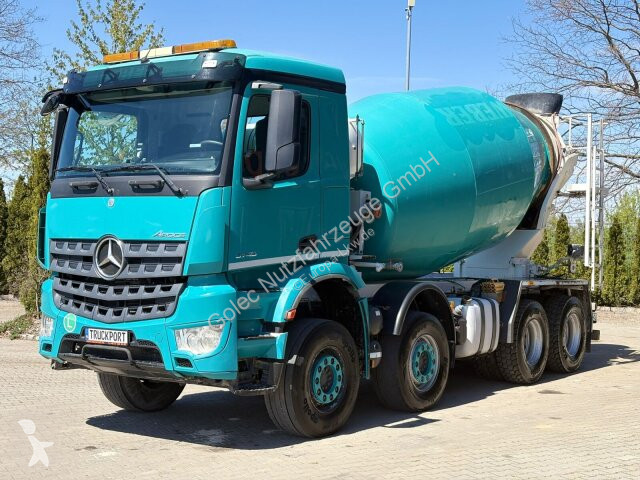 Camion Mercedes AROCS 3740 8x4 Betonmischer...