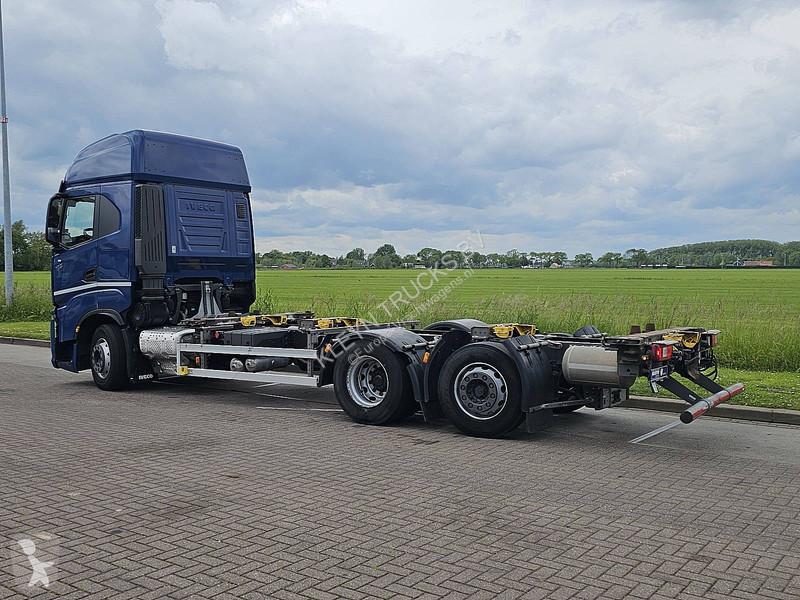 شاحنة Iveco AS260S48 6X2 STEER INTARDER